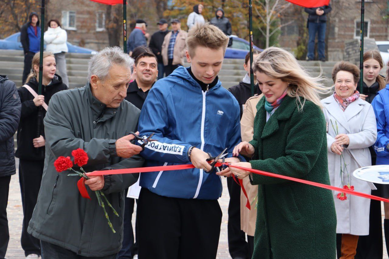 Сквер «Победы»: память поколений и новый облик для жителей Стаханова Сквер «Победы»: память поколений и новый облик для жителей Стаханова