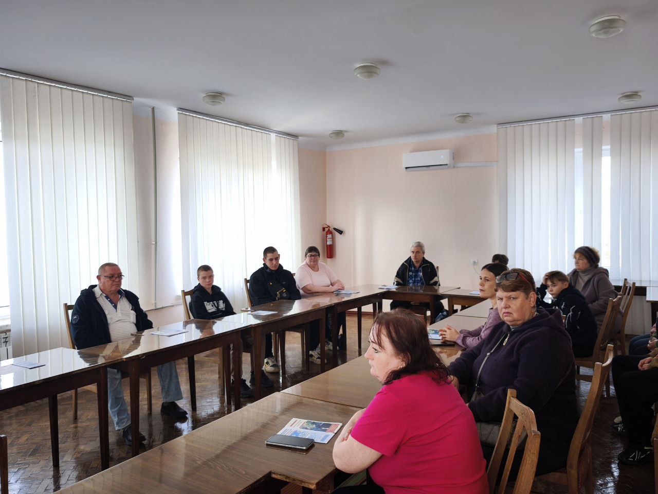 В Администрации городского округа городской округ город Кировск Луганской Народной Республики для семей опекунов/попечителей и их несовершеннолетних подопечных прошло межведомственное мероприятие «Мы в ответе за свои... В Администрации городского округа городской округ город Кировск Луганской Народной Республики для семей опекунов/попечителей и их несовершеннолетних подопечных прошло межведомственное мероприятие «Мы в ответе за свои...