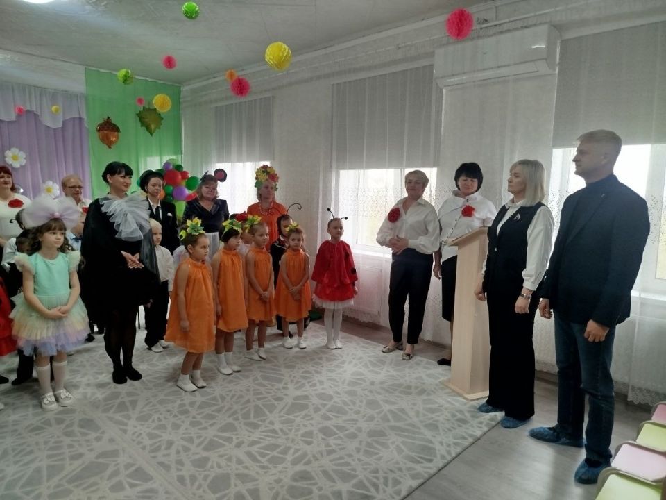 Сегодня детский сад "Дюймовочка" отмечает свой 60-летний юбилей – событие, наполненное радостью и гордостью для всех, кто связан с этим замечательным учреждением Сегодня детский сад "Дюймовочка" отмечает свой 60-летний юбилей – событие, наполненное радостью и гордостью для всех, кто связан с этим замечательным учреждением