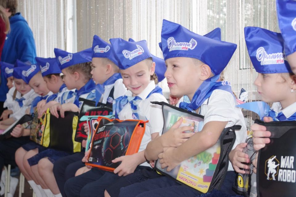 Сегодня в торжественной обстановке в Родаковском ясли-саду «Рябинушка» прошла церемония посвящения воспитанников детского сада в ряды «Орлят-дошколят» Сегодня в торжественной обстановке в Родаковском ясли-саду «Рябинушка» прошла церемония посвящения воспитанников детского сада в ряды «Орлят-дошколят»