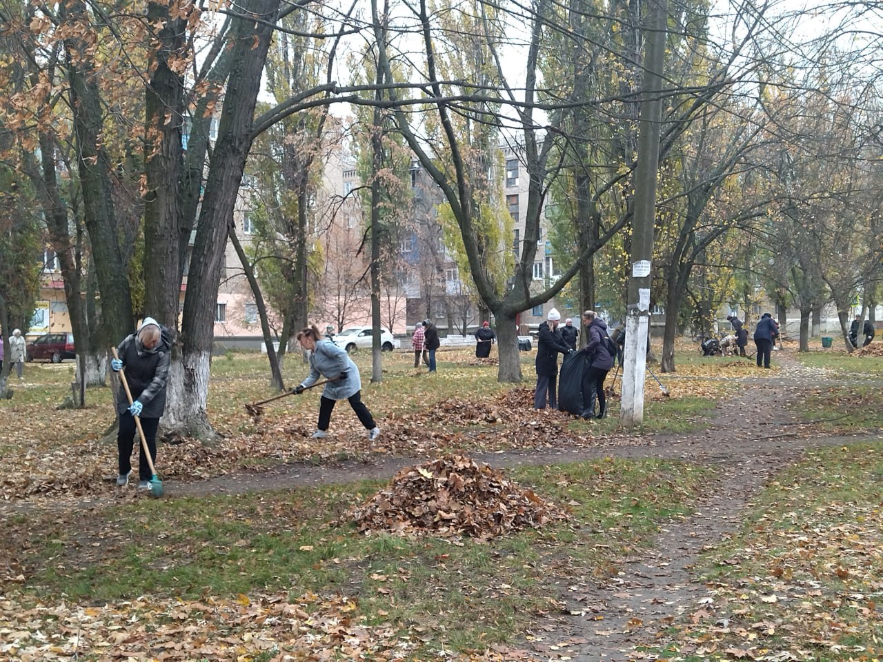 Жители города Суходольска приняли участие в общественном субботнике Жители города Суходольска приняли участие в общественном субботнике