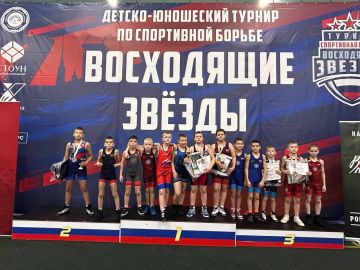 Борцы из ЛНР завоевали шесть медалей на турнире по греко-римской борьбе в Санкт-Петербурге