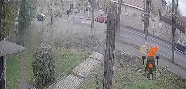 Сегодня на ул. Херсонской в Луганске на пешеходном переходе сбили парня