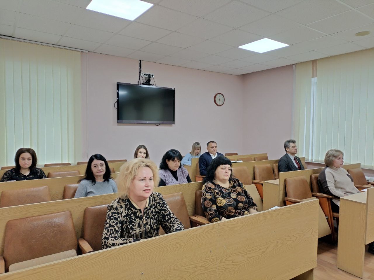 Рабочее совещание. Сегодня временно исполняющий полномочия Главы городского округа город Ровеньки Дмитрий Игошин провел плановое рабочее совещание с руководителями управлений администрации и структурных подразделений