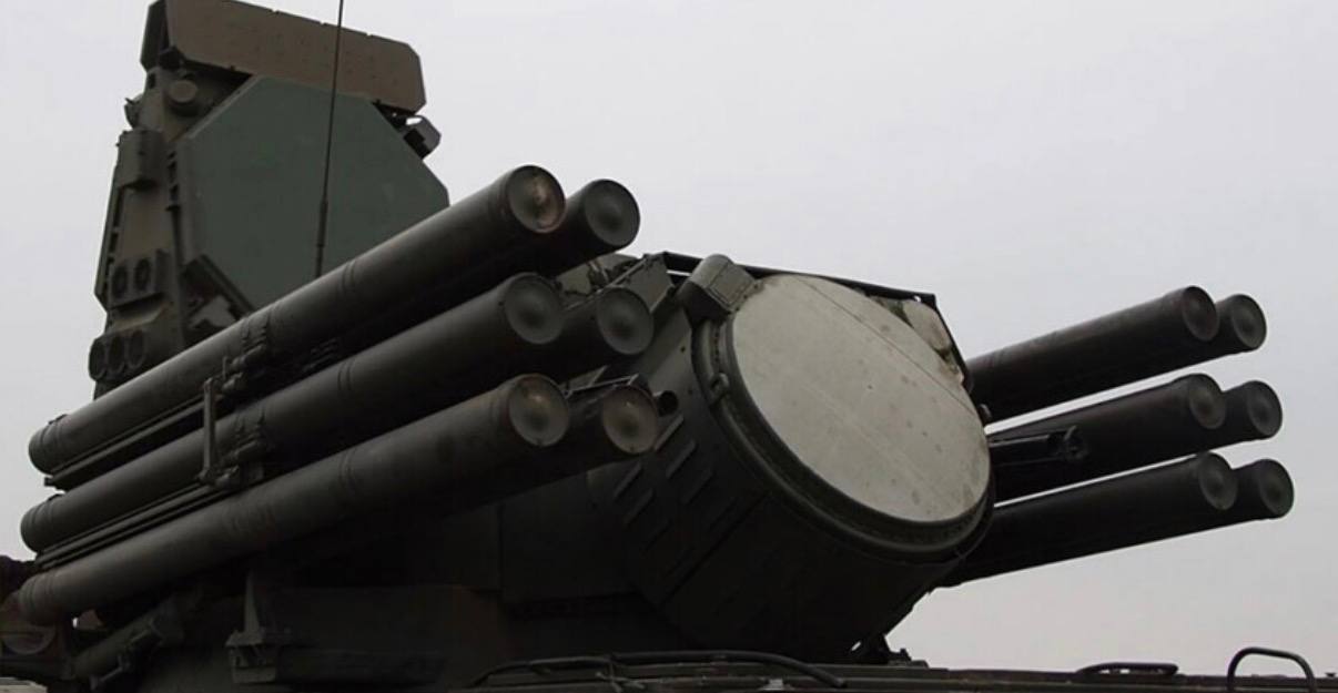 Российские силы противовоздушной обороны в течение минувшей недели сбили 17 управляемых авиационных бомб, 10 снарядов реактивной системы залпового огня HIMARS производства США, а также более 1,7 тыс