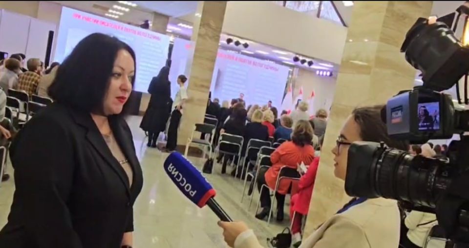 Яркой точкой программы пребывания депутата Совета городского округа Елены Воробьевой на Вологодчине стало участие в Гражданском форуме Вологодской области Яркой точкой программы пребывания депутата Совета городского округа Елены Воробьевой на Вологодчине стало участие в Гражданском форуме Вологодской области