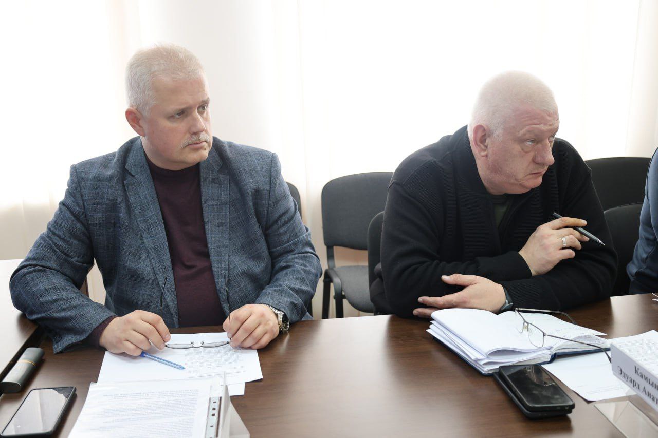 Константин Бутримов: НА ПОВЕСТКЕ АКТУАЛЬНЫЕ ВОПРОСЫ Константин Бутримов: НА ПОВЕСТКЕ АКТУАЛЬНЫЕ ВОПРОСЫ