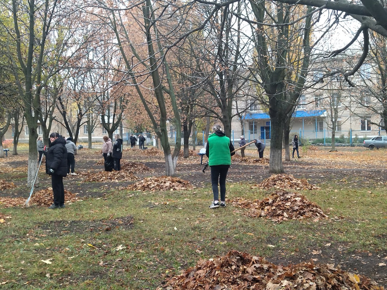 Жители города Суходольска приняли участие в общественном субботнике Жители города Суходольска приняли участие в общественном субботнике