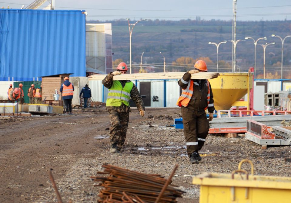 В ЛНР реализуют порядка 60 проектов жилищного строительства В ЛНР реализуют порядка 60 проектов жилищного строительства
