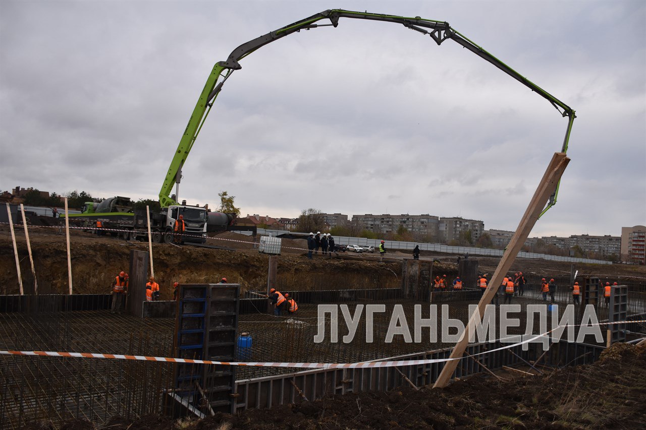 Впервые за долгие годы в Алчевске стартовало масштабное строительство многоквартирного жилья
