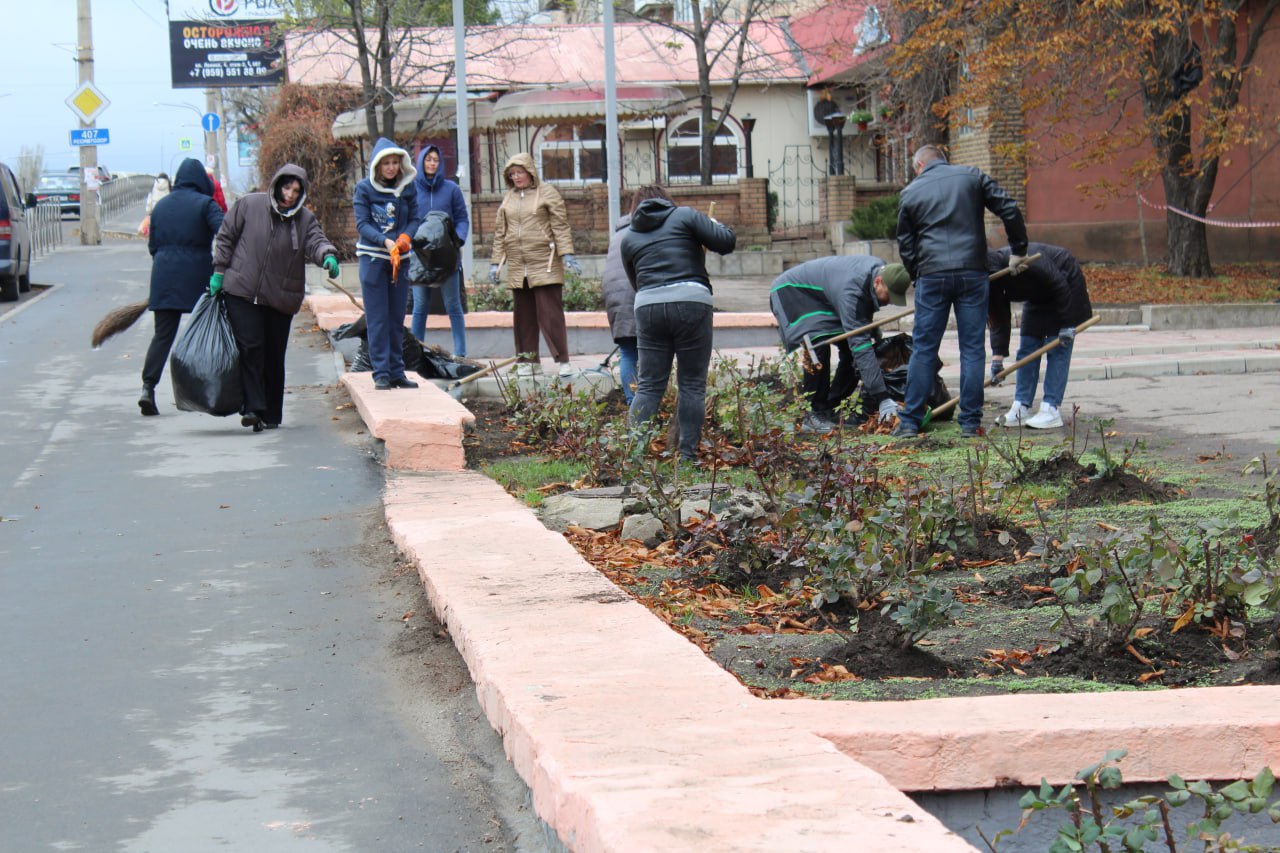 Масштабный субботник продолжается Масштабный субботник продолжается