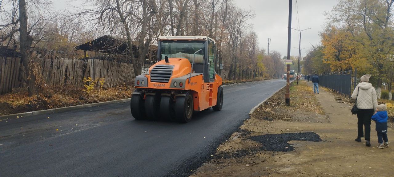 В Краснодоне продолжаются масштабные работы по ремонту автомобильных дорог местного значения, реализуемые в рамках постановления Правительства Луганской Народной Республики В Краснодоне продолжаются масштабные работы по ремонту автомобильных дорог местного значения, реализуемые в рамках постановления Правительства Луганской Народной Республики