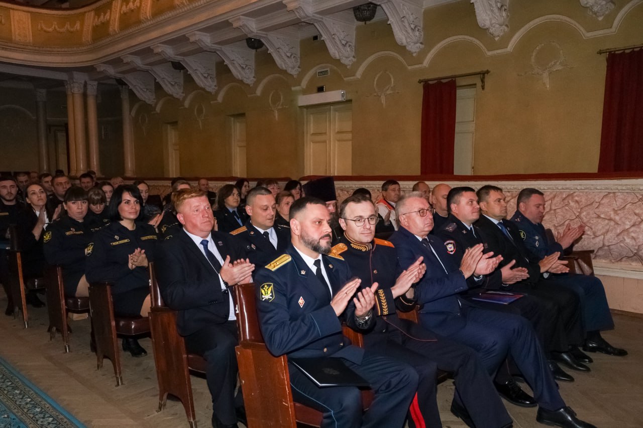 Андрей Сопельник в День судебного пристава поздравил работников отрасли Андрей Сопельник в День судебного пристава поздравил работников отрасли