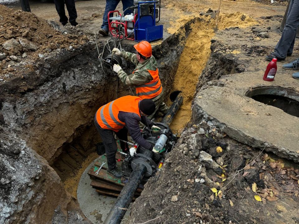 Для 1500 жителей Стаханова улучшится водоснабжение Для 1500 жителей Стаханова улучшится водоснабжение