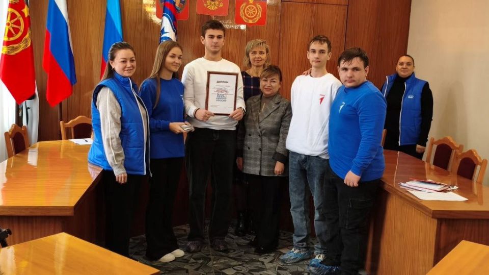 Антрацитовские единороссы провели викторину «Мы – едины» для детей участников СВО Антрацитовские единороссы провели викторину «Мы – едины» для детей участников СВО