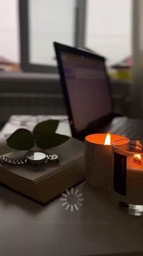 Бродят звёзды-златоножки, Чуть ступают в вышине, Чтоб невольным шумом землю Не смутить в глубоком сне