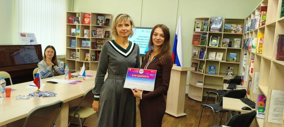 В Антрацитовском муниципальном округе состоялся интересный и познавательный дебатный турнир в рамках работы клуба «Мнение молодежи» на тему: «Онлайн-курсы и практический опыт способны полностью заменить университет?» В Антрацитовском муниципальном округе состоялся интересный и познавательный дебатный турнир в рамках работы клуба «Мнение молодежи» на тему: «Онлайн-курсы и практический опыт способны полностью заменить университет?»
