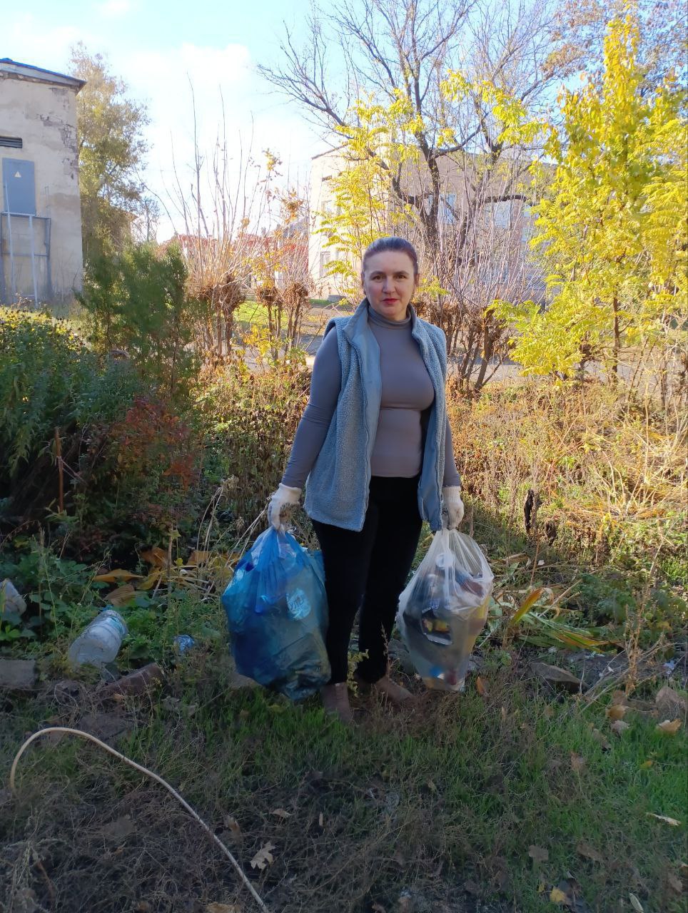 Сотрудники отдела по жизнеобеспечению пгт Северный, с. Давыдо-Никольское, с. Великий Суходол, жители населённых пунктов, входящих в зону ответственности ОПЖ, а также представители организаций и индивидуальные... Сотрудники отдела по жизнеобеспечению пгт Северный, с. Давыдо-Никольское, с. Великий Суходол, жители населённых пунктов, входящих в зону ответственности ОПЖ, а также представители организаций и индивидуальные...