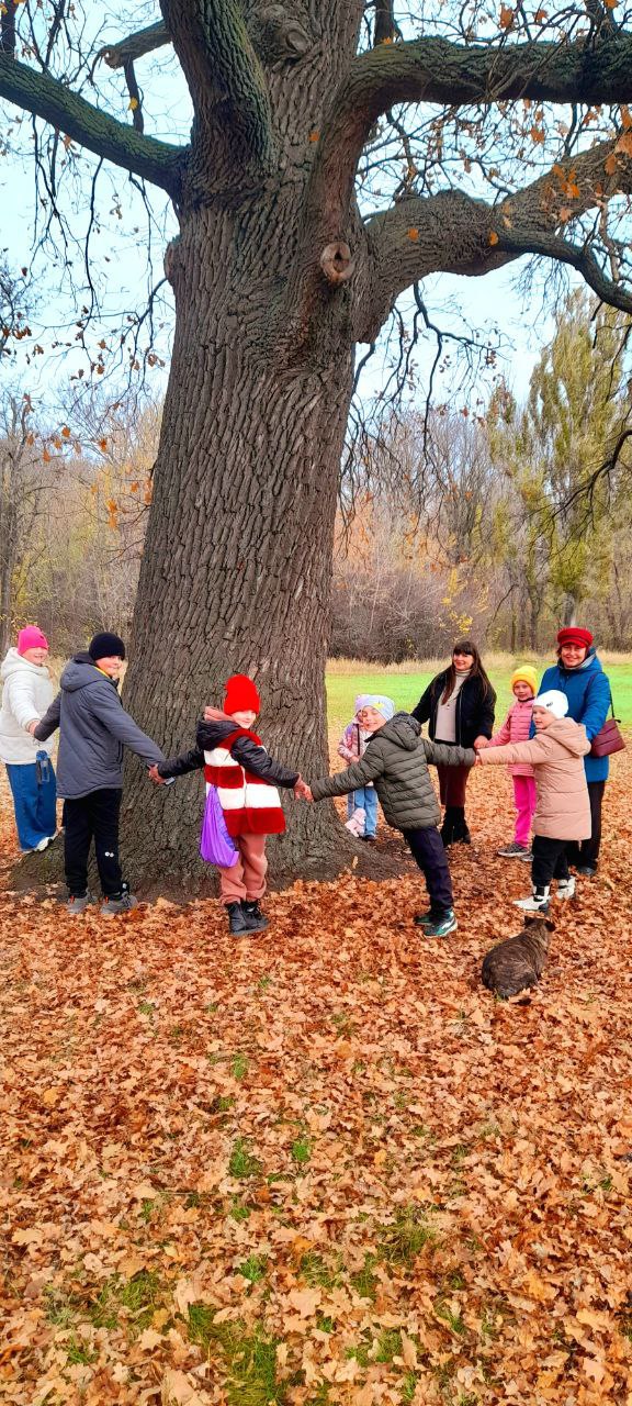 Воспитанники ГБУ ДО ЛНР "Беловодский районный центр детского и юношеского творчества" посетители Деркульский конный завод 63. Ребята познакомились с подопечными завода - они увидели красивых породистых лошадей и смогли... Воспитанники ГБУ ДО ЛНР "Беловодский районный центр детского и юношеского творчества" посетители Деркульский конный завод 63. Ребята познакомились с подопечными завода - они увидели красивых породистых лошадей и смогли...