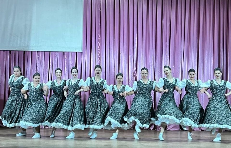 В преддверии Дня народного единства в МБУ «Дворец культуры им. Горького» состоялся праздничный концерт В преддверии Дня народного единства в МБУ «Дворец культуры им. Горького» состоялся праздничный концерт