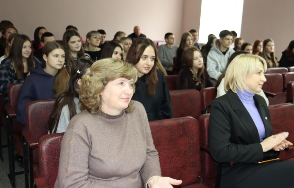 В Антрацитовском историческом музее состоялось мероприятие, посвященное Дню народного единства В Антрацитовском историческом музее состоялось мероприятие, посвященное Дню народного единства