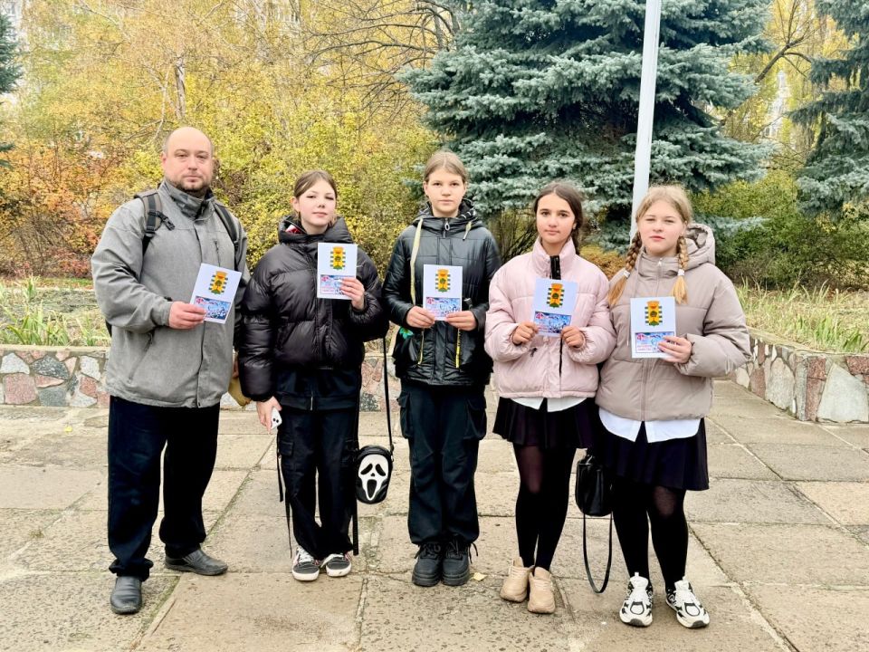 В преддверии Дня народного единства в городе прошла акция «Единство — величайшая ценность народа» В преддверии Дня народного единства в городе прошла акция «Единство — величайшая ценность народа»