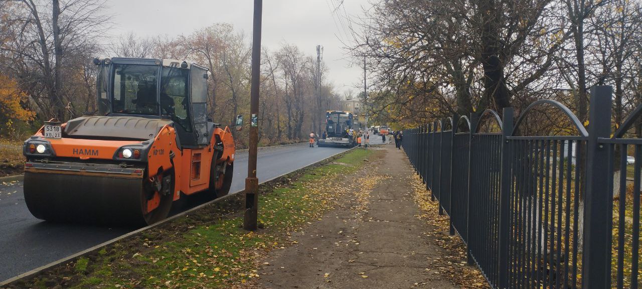 В Краснодоне продолжаются масштабные работы по ремонту автомобильных дорог местного значения, реализуемые в рамках постановления Правительства Луганской Народной Республики В Краснодоне продолжаются масштабные работы по ремонту автомобильных дорог местного значения, реализуемые в рамках постановления Правительства Луганской Народной Республики