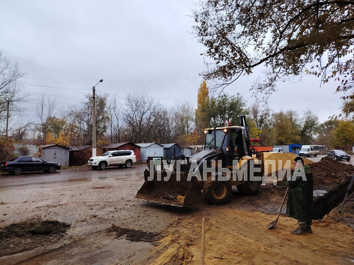 Регион-шеф Ставропольский край работает по замене водопроводной сети на улице Олимпийской в Стаханове Регион-шеф Ставропольский край работает по замене водопроводной сети на улице Олимпийской в Стаханове