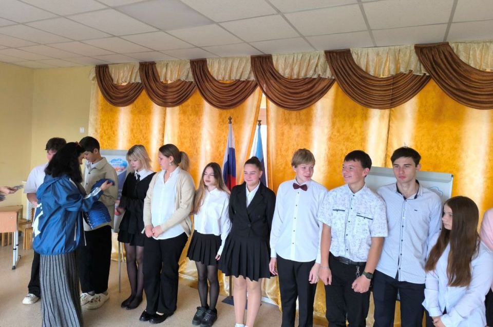 Игра-викторина ко Дню народного единства Игра-викторина ко Дню народного единства