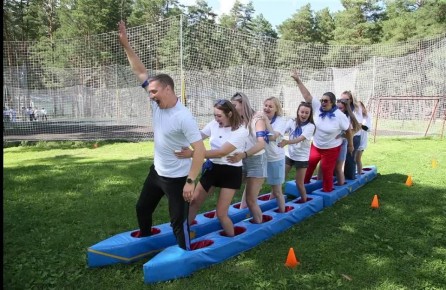 Команда МФЦ поздравляет с наступающим Днем народного единства!