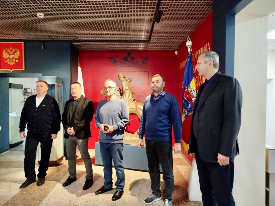 � �������-��������� � ������� ���������� �������������� ����� ��������� �������� �������� ������� � �������� ���������� �������, ������������ � ��� ��������� ��������