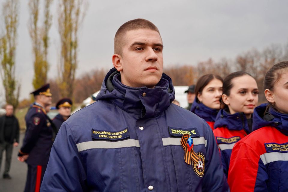 Подвиг, который мы помним. В день, когда прошло ровно 84 года с момента начала героической обороны Донбасса от немецко-фашистских захватчиков на реке Миус, добровольцы Луганского регионального отделения ВСКС приняли участие... Подвиг, который мы помним. В день, когда прошло ровно 84 года с момента начала героической обороны Донбасса от немецко-фашистских захватчиков на реке Миус, добровольцы Луганского регионального отделения ВСКС приняли участие...