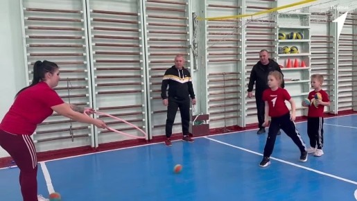 Сила единства и поддержки. В Меловом прошёл спортивный фестиваль «Семейная команда» в рамках Всероссийского проекта «Вызов Первых»