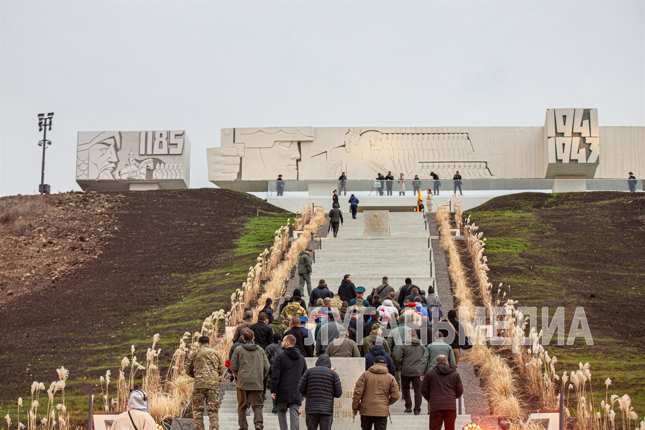 В Краснолучском округе состоялось открытие восстановленного Мемориального комплекса боевой славы на реке Миус В Краснолучском округе состоялось открытие восстановленного Мемориального комплекса боевой славы на реке Миус