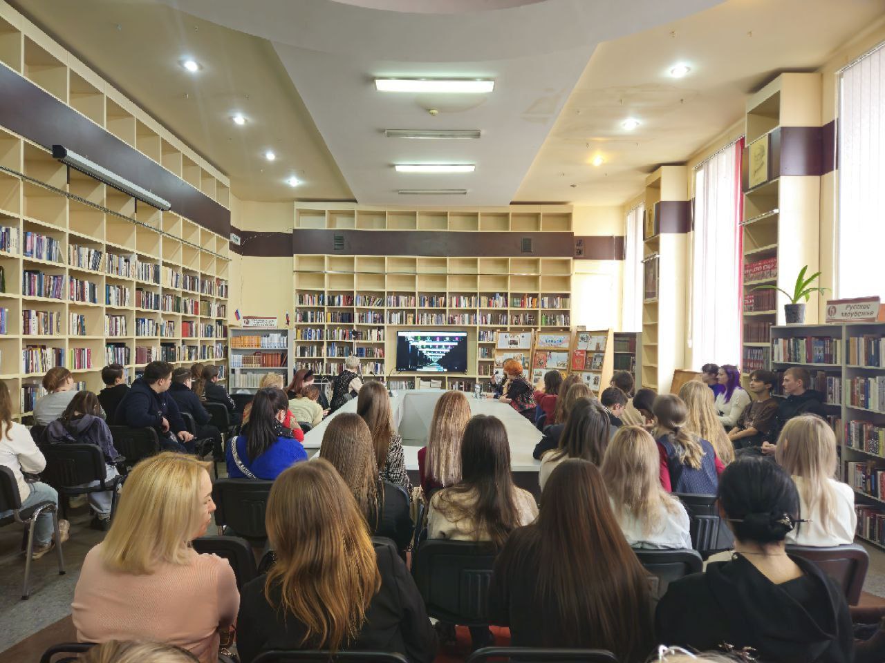 В рамках празднования Дня народного единства Молодежный совет Управления Росреестра совместно с сотрудниками филиала ППК «Роскадастр» по ЛНР принял участие в значимых мероприятиях, посвященных этому важному празднику В рамках празднования Дня народного единства Молодежный совет Управления Росреестра совместно с сотрудниками филиала ППК «Роскадастр» по ЛНР принял участие в значимых мероприятиях, посвященных этому важному празднику