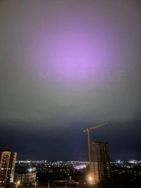 Странный свет заметили в небе над Луганском