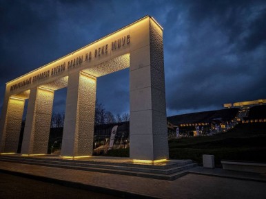 - .     !        ?   ,  !