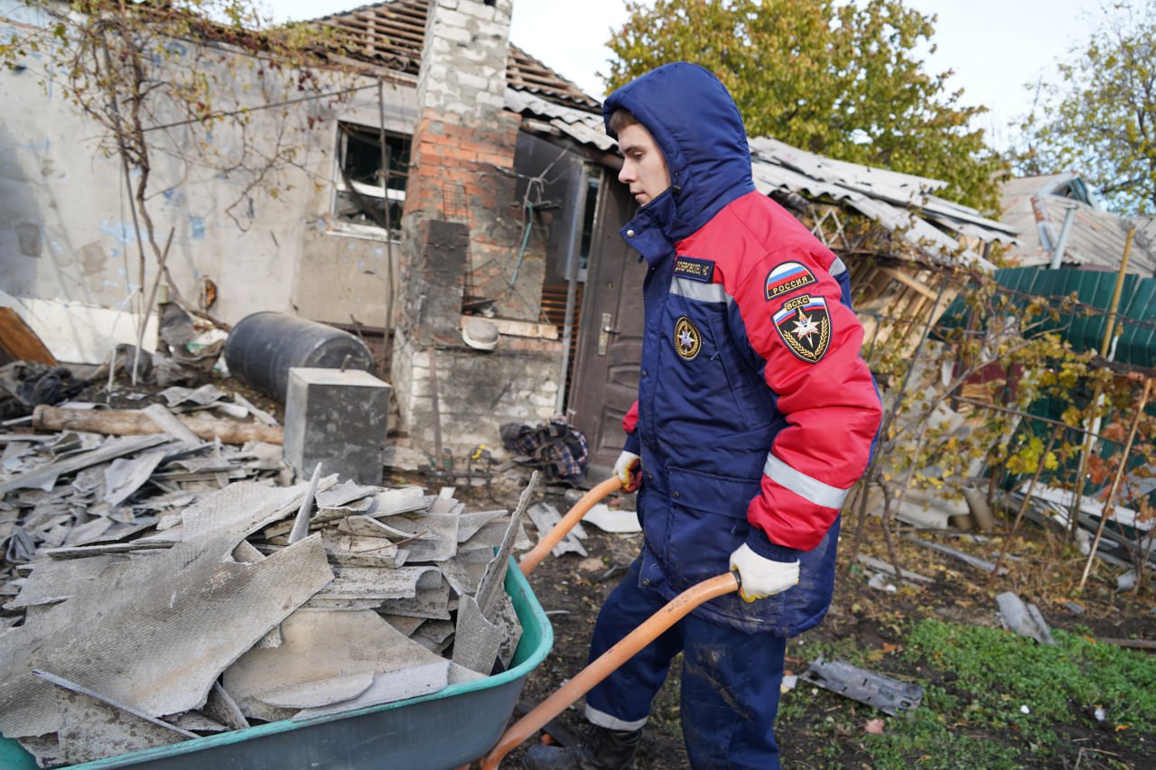 Гуманитарная миссия в Луганской Народной Республике: подводим итоги пребывания очередной группы Гуманитарная миссия в Луганской Народной Республике: подводим итоги пребывания очередной группы