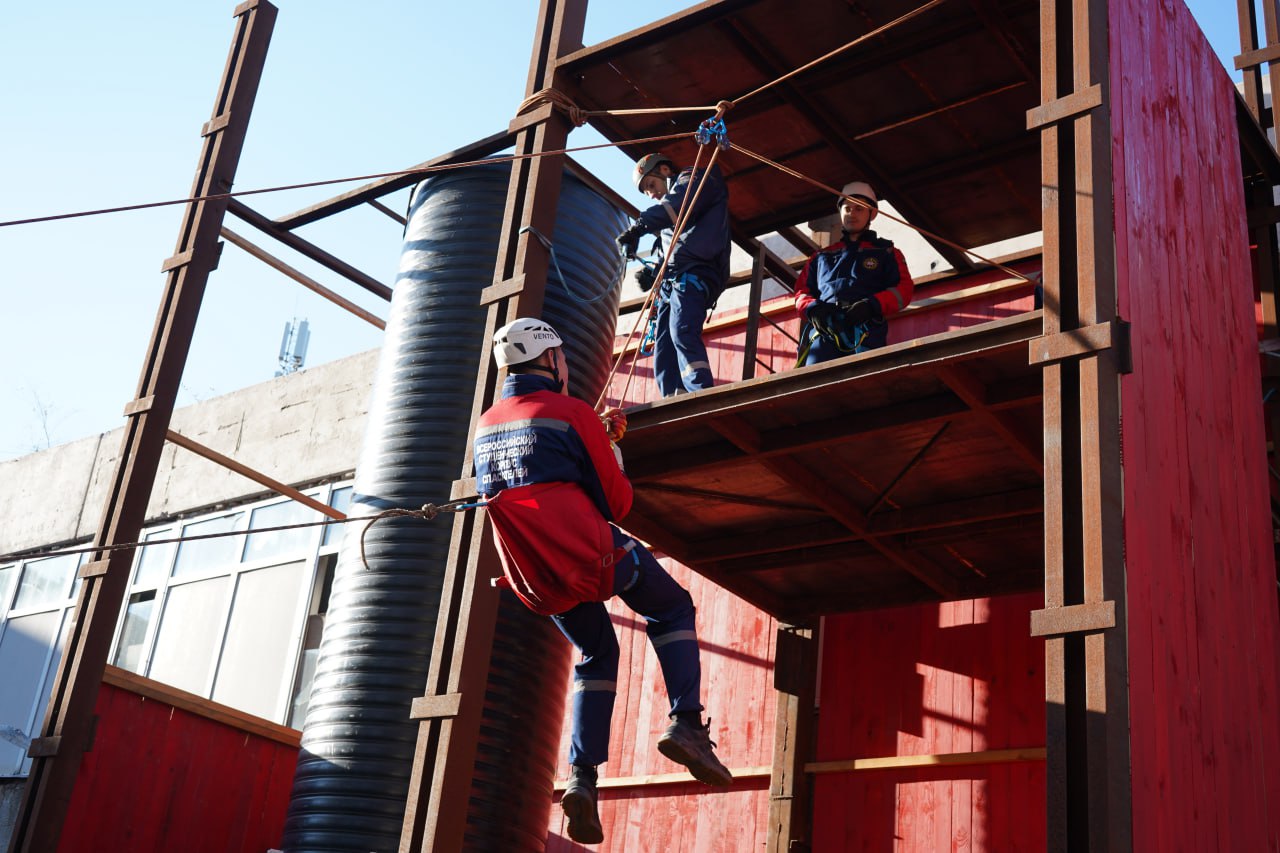 Гуманитарная миссия в Луганской Народной Республике: подводим итоги пребывания очередной группы Гуманитарная миссия в Луганской Народной Республике: подводим итоги пребывания очередной группы