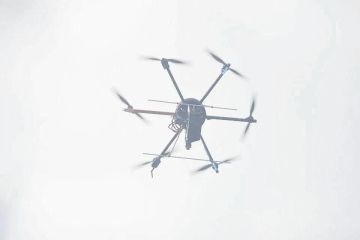 60 беспилотников за ночь: ВСУ атаковали шахту и нефтебазу в ЛНР