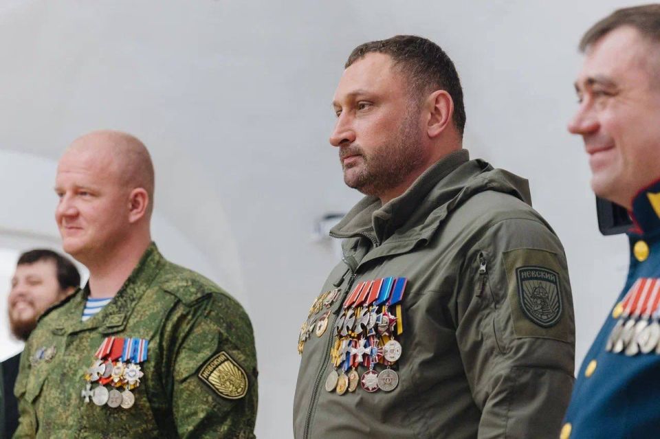 «Очень рад, что жизнь нас свела», — Леонид Слуцкий поздравил бригаду имени Святого Благоверного князя Александра Невского с трёхлетием «Очень рад, что жизнь нас свела», — Леонид Слуцкий поздравил бригаду имени Святого Благоверного князя Александра Невского с трёхлетием