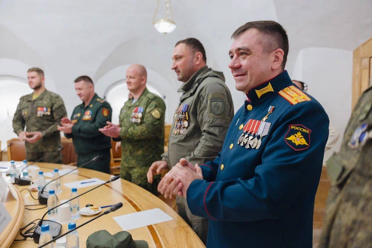 «Очень рад, что жизнь нас свела», — Леонид Слуцкий поздравил бригаду имени Святого Благоверного князя Александра Невского с трёхлетием «Очень рад, что жизнь нас свела», — Леонид Слуцкий поздравил бригаду имени Святого Благоверного князя Александра Невского с трёхлетием