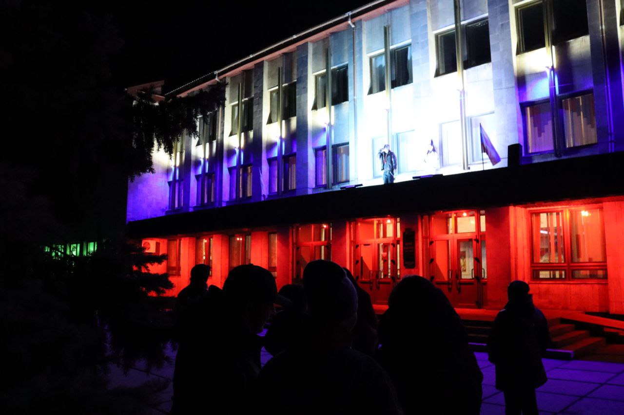 Концертная программа "РОССИЯ ОБЪЕДИНЯЕТ" в рамках празднования ежегодной всероссийской акции "Ночь искусств" Концертная программа "РОССИЯ ОБЪЕДИНЯЕТ" в рамках празднования ежегодной всероссийской акции "Ночь искусств"