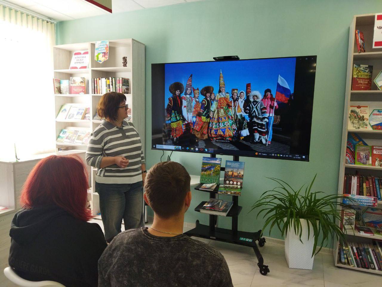 Андрей Рубанцов: В преддверии Дня народного единства, который отмечается 4 ноября, в Ровеньках царит атмосфера единства и гордости за страну! Андрей Рубанцов: В преддверии Дня народного единства, который отмечается 4 ноября, в Ровеньках царит атмосфера единства и гордости за страну!