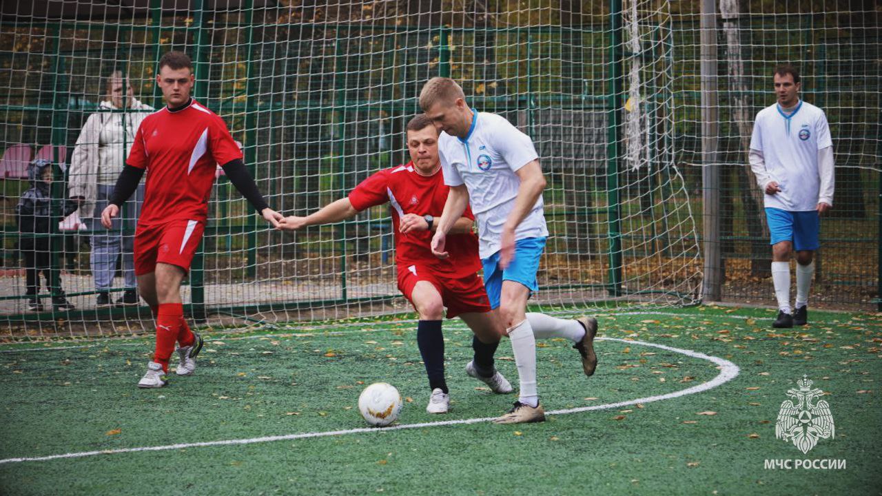 В единстве — наша победа! Спасатели МЧС России по ЛНР завоевали золото патриотического турнира ко Дню народного единства В единстве — наша победа! Спасатели МЧС России по ЛНР завоевали золото патриотического турнира ко Дню народного единства