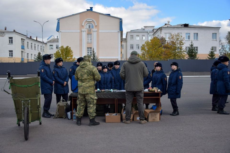 Росгвардейцы провели занятия для курсантов Луганского филиала Воронежского института МВД России Росгвардейцы провели занятия для курсантов Луганского филиала Воронежского института МВД России