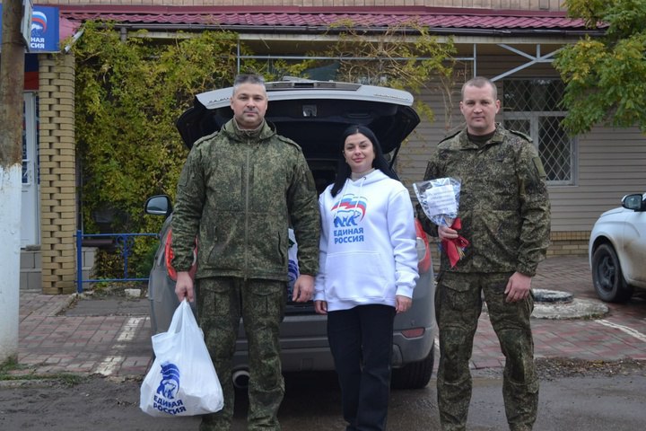 «Это – наш вклад в общее дело, в будущую Победу»: Жители ЛНР собрали и передали бойцам на передовую гуманитарную помощь «Это – наш вклад в общее дело, в будущую Победу»: Жители ЛНР собрали и передали бойцам на передовую гуманитарную помощь