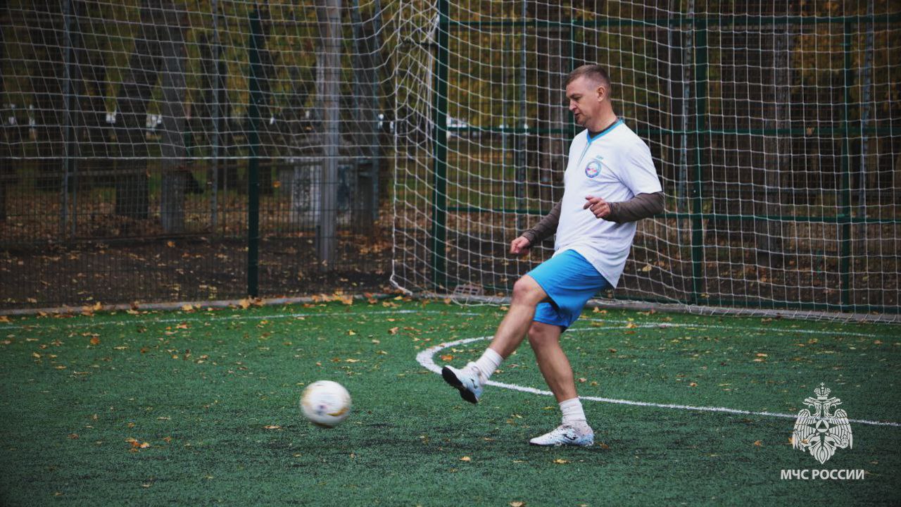 В единстве — наша победа! Спасатели МЧС России по ЛНР завоевали золото патриотического турнира ко Дню народного единства В единстве — наша победа! Спасатели МЧС России по ЛНР завоевали золото патриотического турнира ко Дню народного единства