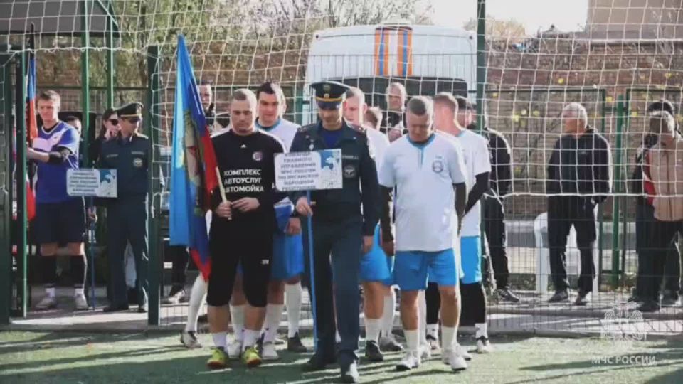 В единстве — наша победа! Спасатели МЧС России по ЛНР завоевали золото патриотического турнира ко Дню народного единства