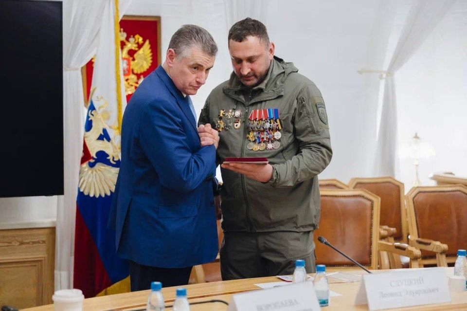 «Очень рад, что жизнь нас свела», — Леонид Слуцкий поздравил бригаду имени Святого Благоверного князя Александра Невского с трёхлетием «Очень рад, что жизнь нас свела», — Леонид Слуцкий поздравил бригаду имени Святого Благоверного князя Александра Невского с трёхлетием